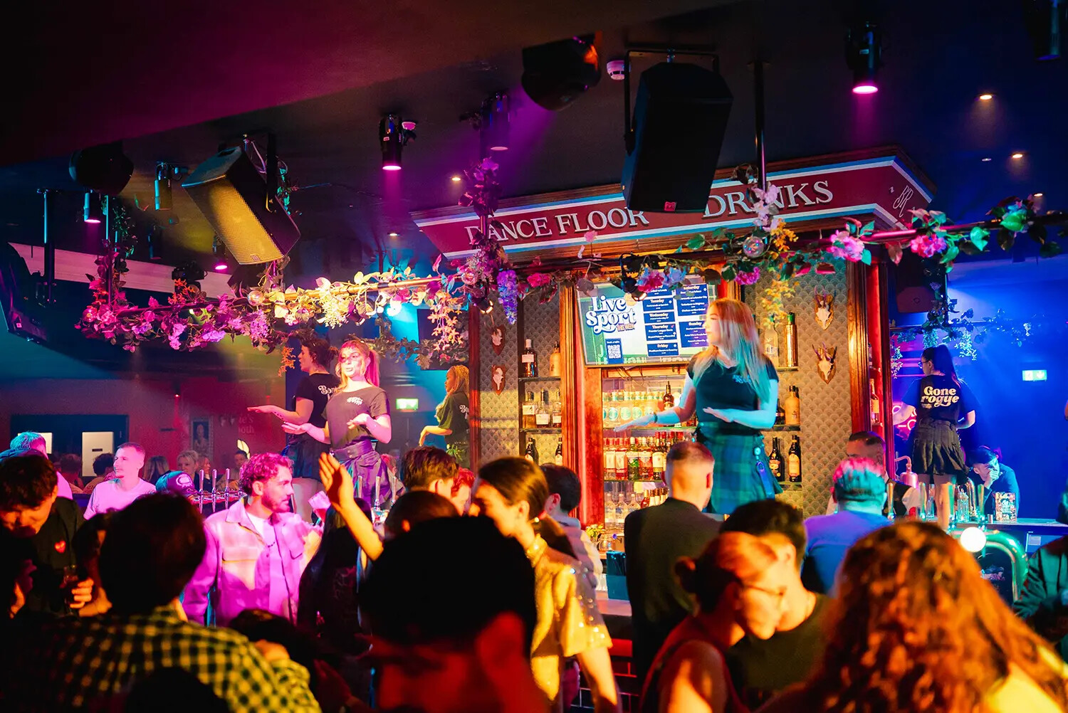 Party Late Night Bar in Bristol